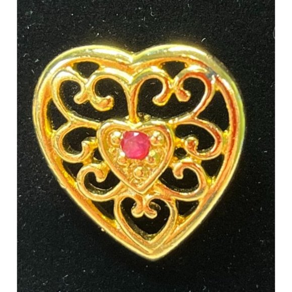 Vintage Heart Lapel Pin Sweetheart Brooch Gold Tone .75 Inch - Picture 1 of 5